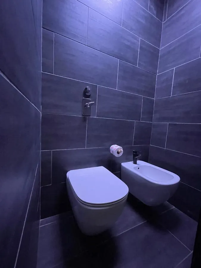 Boutique Hotel Milano 0*, Milan